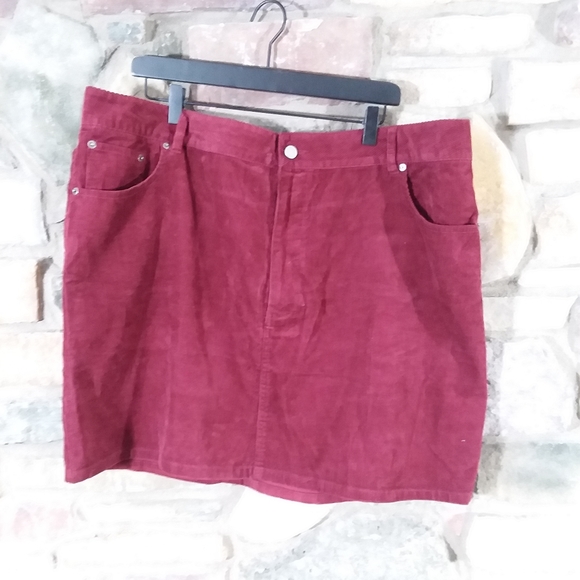 red denim skirt size 18